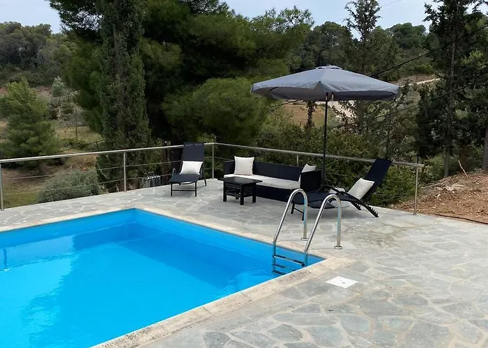 Retreat By The Sea With Pool In Villa *