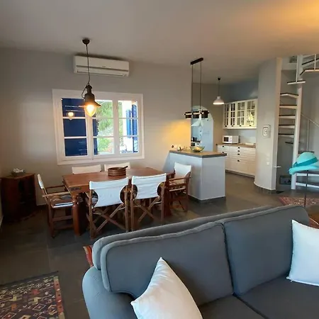 Retreat By The Sea With Pool In Porto Heli