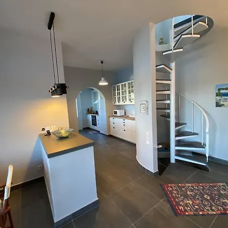 Retreat By The Sea With Pool In Villa *