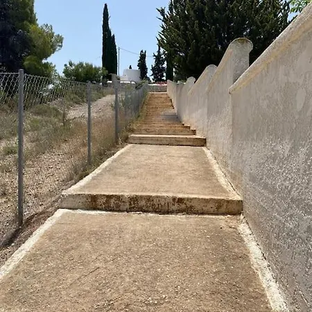 Retreat By The Sea With Pool In Villa