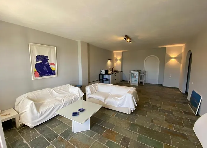 Retreat By The Sea With Pool In * פורטו הלי