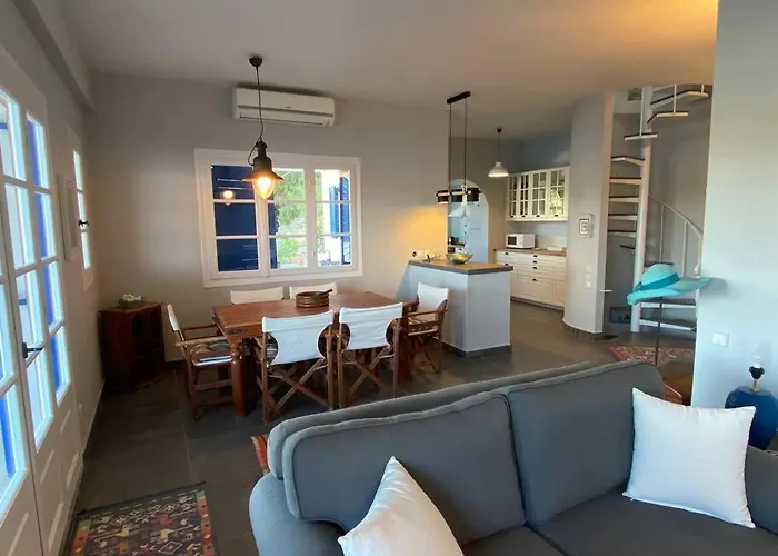 Retreat By The Sea With Pool In 波多河丽