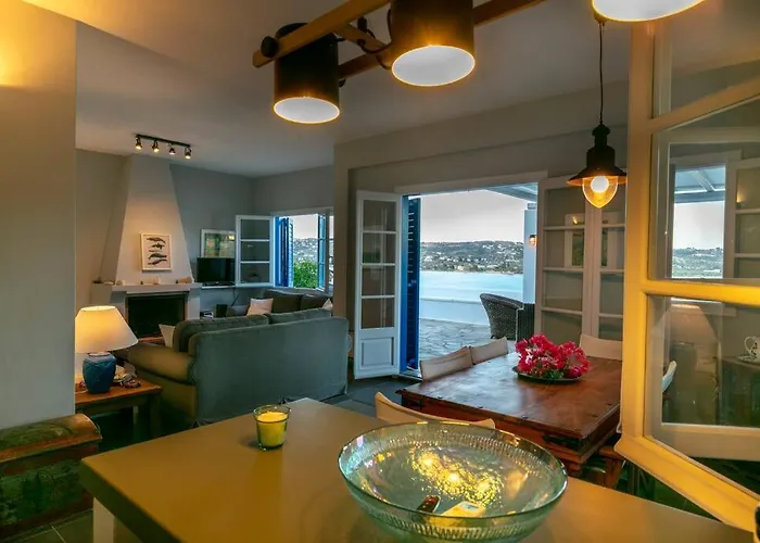 Retreat By The Sea With Pool In פורטו הלי