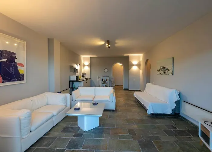 别墅 Retreat By The Sea With Pool In