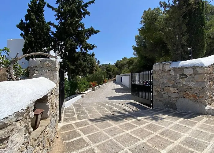 וילה Retreat By The Sea With Pool In