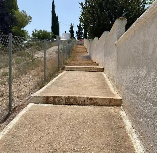 Retreat By The Sea With Pool In וילה